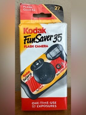 Kodak FunSaver 35 One-Time Use 27 Exposures Compact Flash 35mm Film Camera